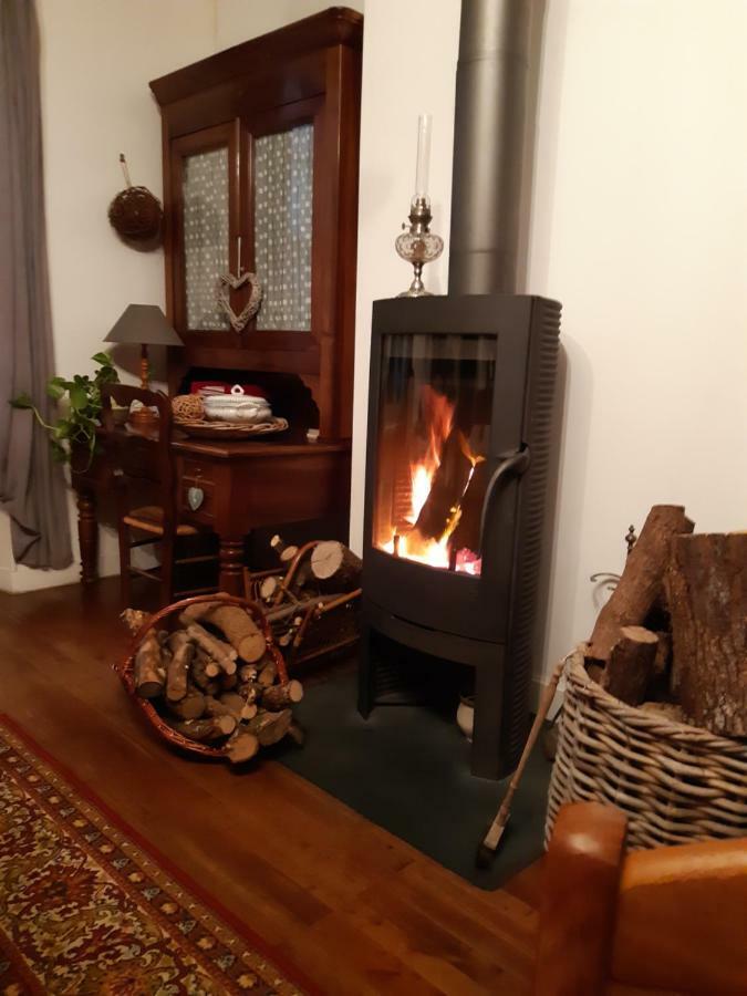 Les 2 Madeleine Bed & Breakfast Saint-Saturnin-du-Bois Exterior photo